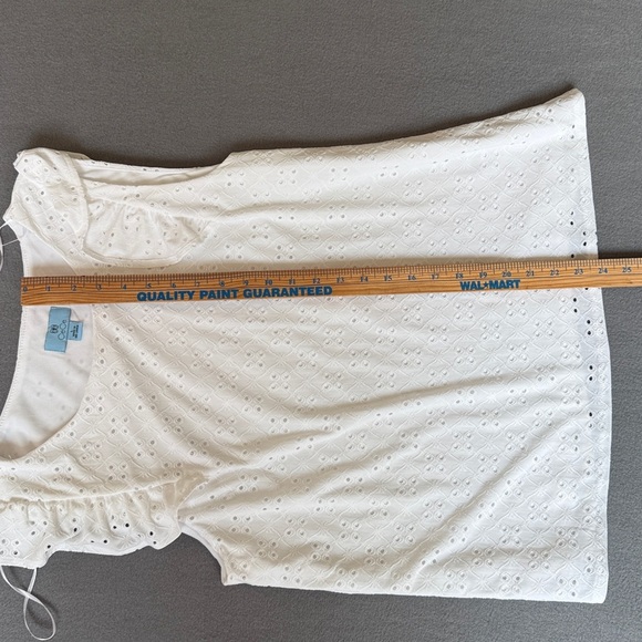 NEW CeCe Women’s White Eyelet Ruffle top cap sleeves size large. Fully lined - Picture 11 of 11